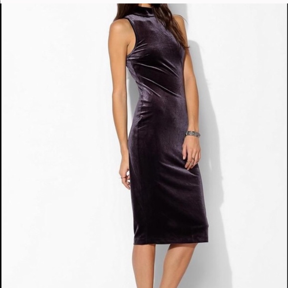 Fitted, Velvet, Mock Neck, Purple Midi Dress NWT.